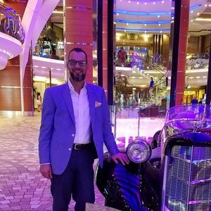 Meet your Posher, Eric